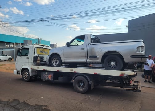 serviço de guincho na cidade de Campo Grande f150