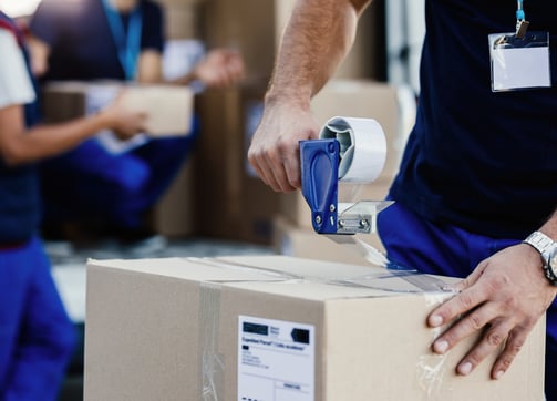 Alvera-labs-delivery-carboard-box-packages-shipment