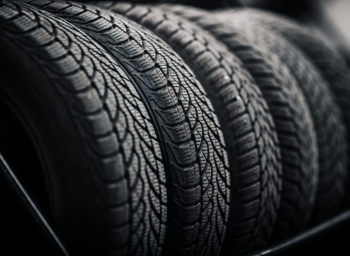 Naujos lengvųjų automobilių padangos lentynose