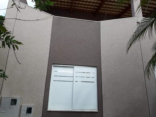 Fulget Fachadas Durabilidade Excepcional: Projetado para resistir aos elementos