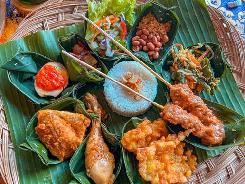 Foto da culinária exótica da Indonésia