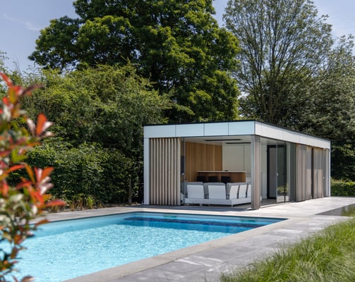 poolhouse