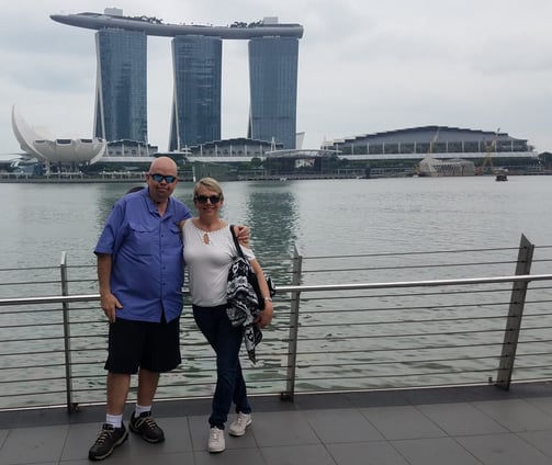 Lady and The Pirate in front of Marina Bay in Singapore