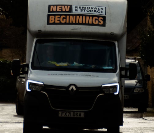 removals van in action