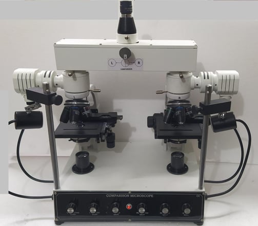 comparison microscope