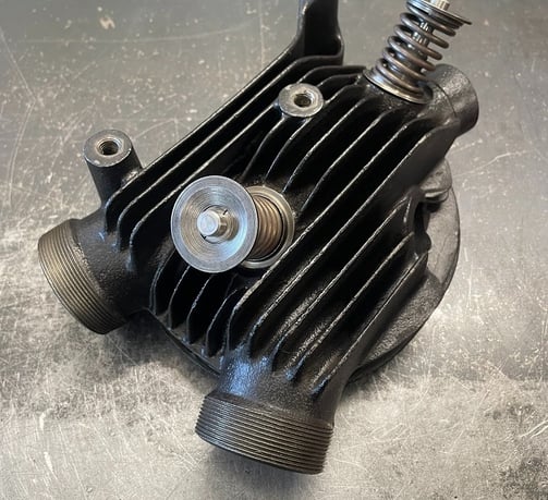 restauration moto ancienne culasse