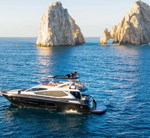 Yate Sunseeker 80 en renta cabo san lucas el arco