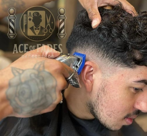 Aventura barber in action