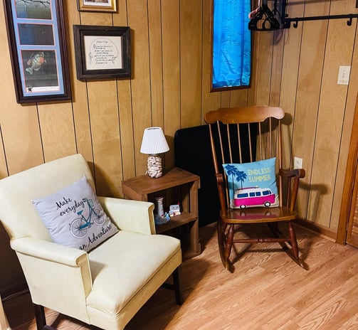 Bedroom 3 sitting area