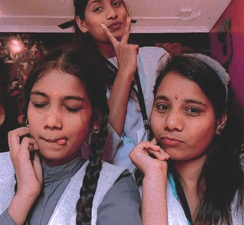 sonam's friend image