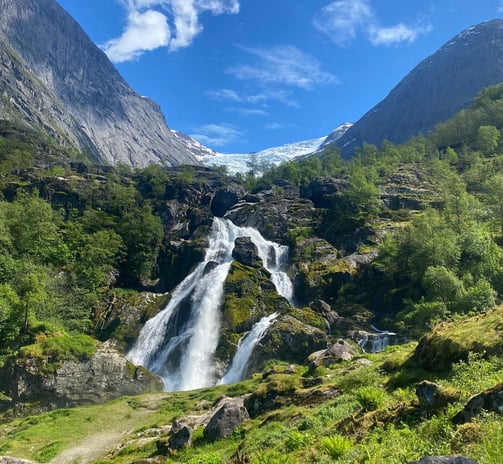 glacier de Briksdalsbre en Norvège 