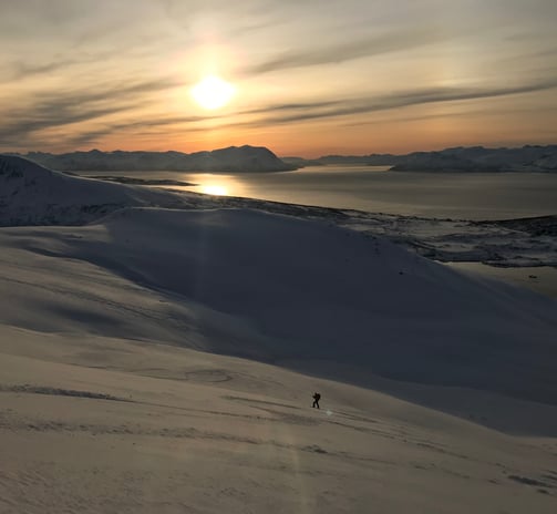 Lyngen Alps pendant les journées polaires