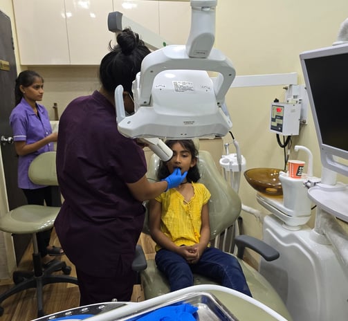 Child dentist at Wakad