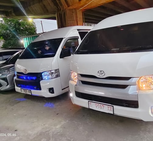 Kami menyediakan rental mobil Cirebon 24 jam, dengan driver profesional berpengalaman untuk memenuhi