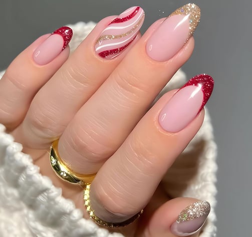 Uñas con glitter en las puntas