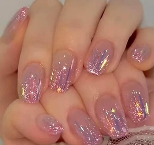 Uñas translucidas