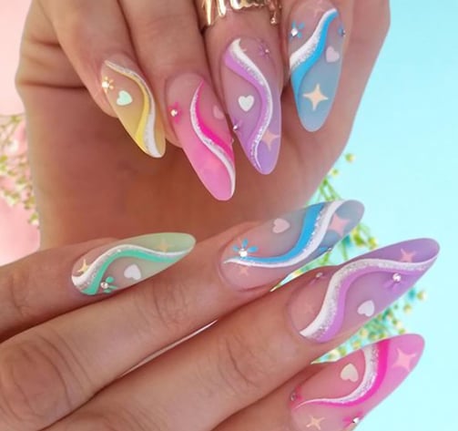 Uñas neón a rayas