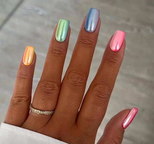 Uñas neón efecto espejo