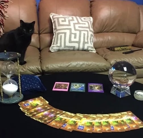 Elisha will channel a message to you from the universe through Tarot.