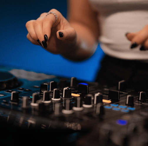 dj pultas