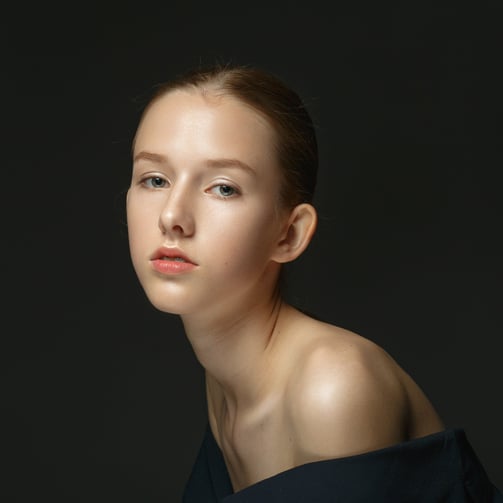  model-photo-skin-smoothing