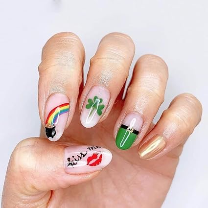 Uñas divertidas de San Patricio