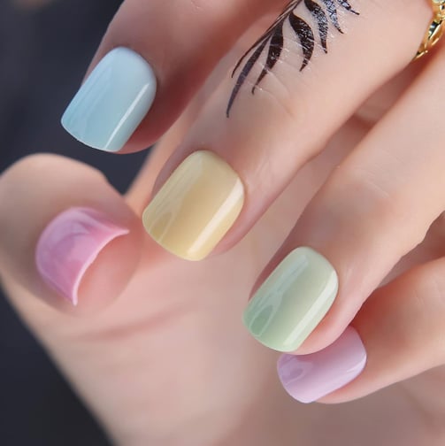 Uñas en tonos pastel