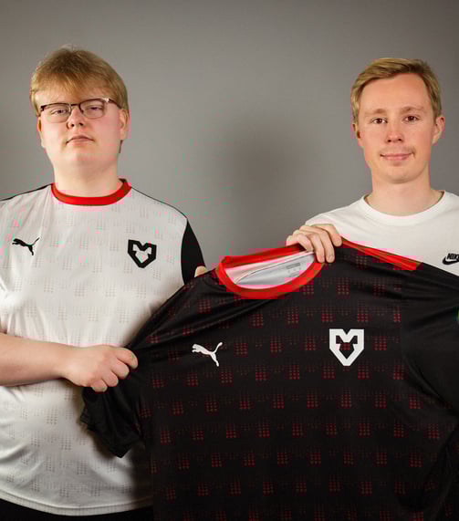 Jimpphat x Mouz signing