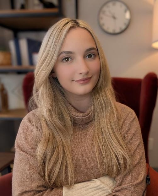 Johanna Dinsdale psychotherapist doing psychotherapy