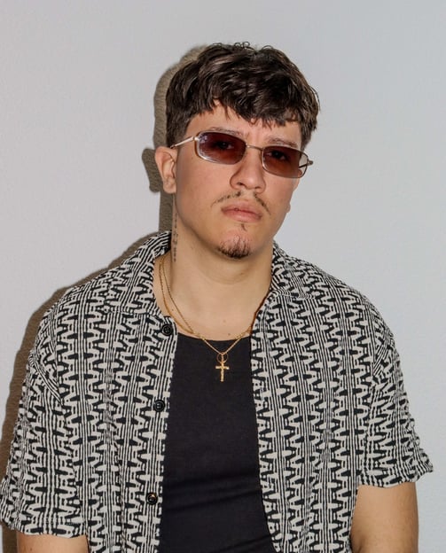 Rosanova is this man with sunglasses