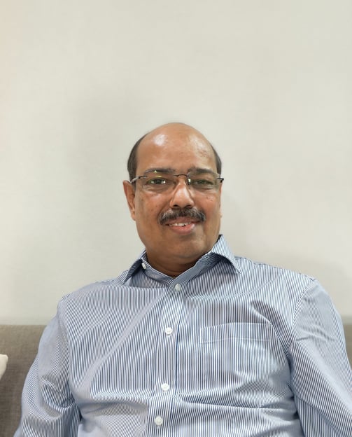 founder manoj kejriwal