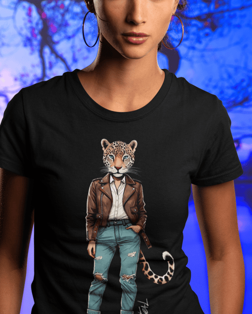 Camiseta da marca de street art, Cavérik Art Club, assinada pelo artista visual Sérgio Astral