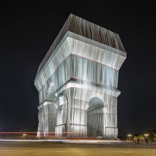 Christo e Jeanne-Claude – Dupla de artistas conhecida por suas grandiosas instalações em espaços
