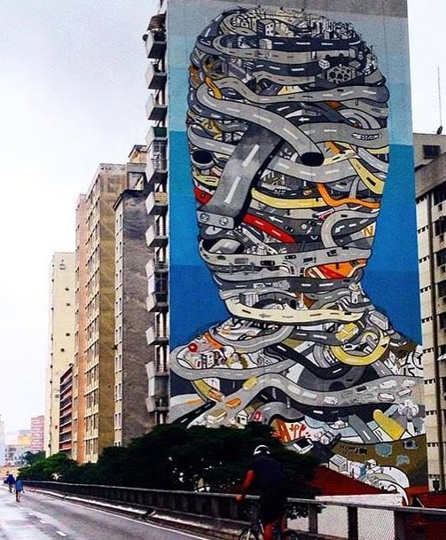 Arte no edifício do Artist Tec