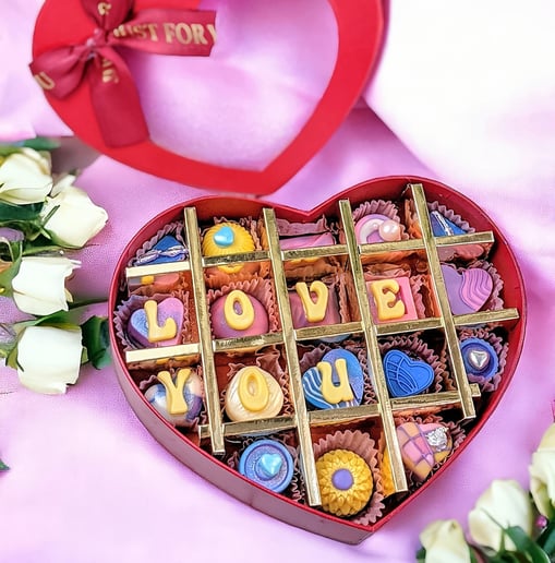 Hôp Socola hình trái tim tone Hồng tím CH18020 Chocolate Nha Trang