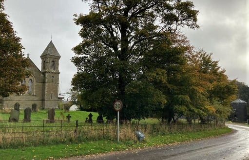 Ganton Road in Foxholes by Jonathan Clitheroe, CC BY-SA 2.0 <https://creativecommons.org/licenses/by-sa/2.0>, via Wikimedia C