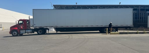 Chione Kenworth With 53' 40,000 Load