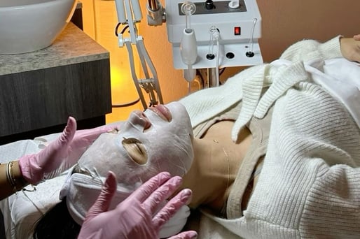 signature facial