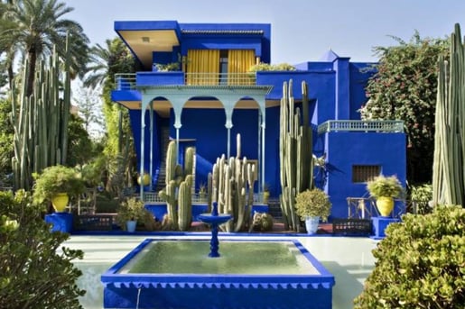 excursion et voyage dans Le Jardin Majorelle de Marrakech Maroc est un chef-d'œuvre botanique conçu par l'artiste français Ja