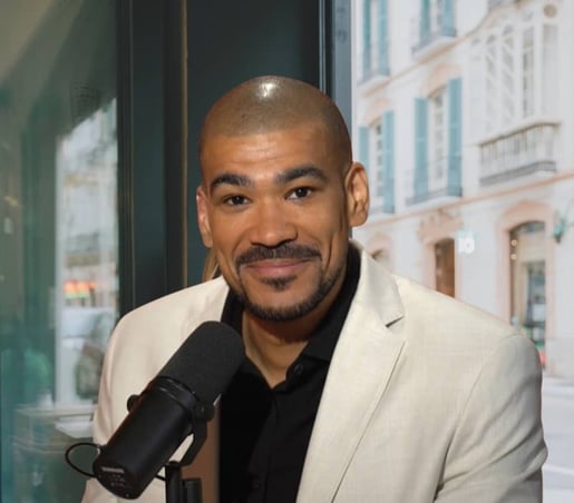 Stephen Urani, redacteur de discours
