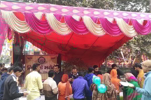 food distribution on republic day