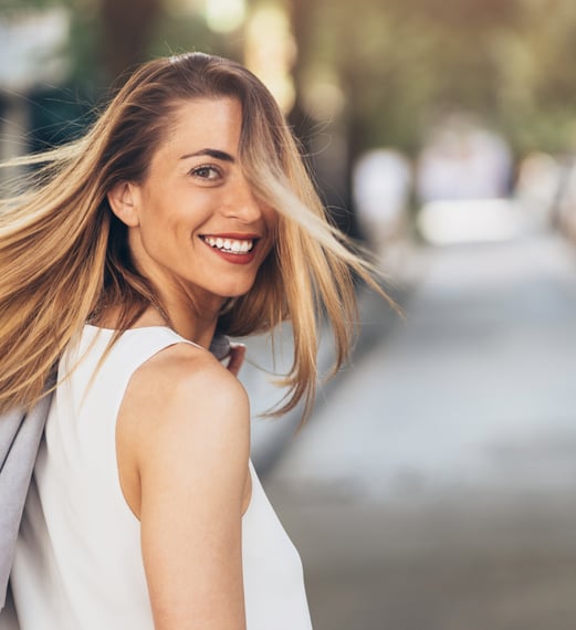 mujer felicidad trabajo