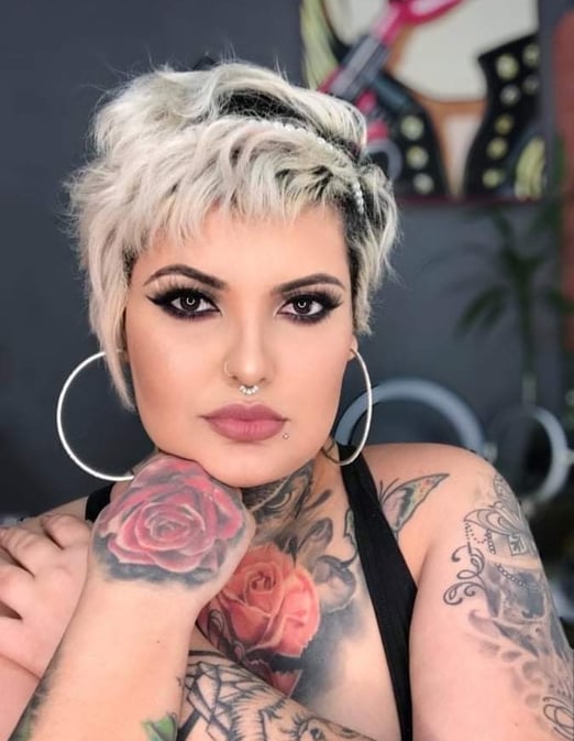 E não para por aí! Além das progressivas, em meu salão de beleza em Barra do Garças, Amanda Amorim