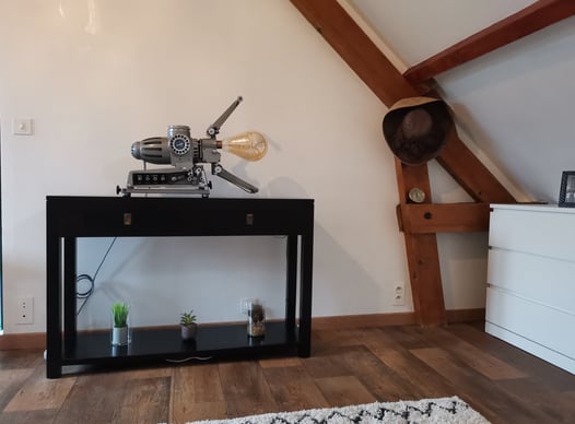 Lampe projecteur upcyclée By e Marcel