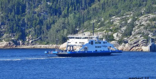 Saguenay, traversier, montagne