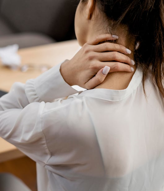 Burn out et tensions musculaires cervicales se faire accompagner par votre ostéopathe en Isère (38)