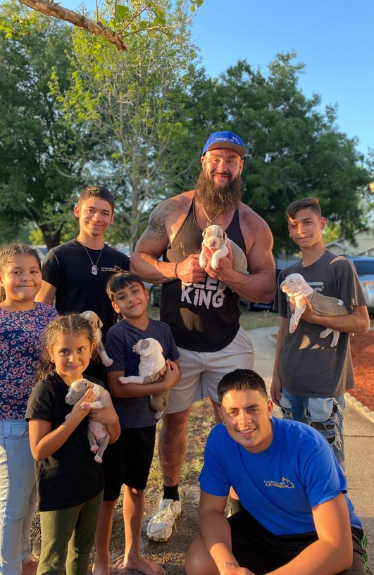 BRAUN STROWMAN, XL PITBULLS, XL AMERICAN BULLIES, TITANIUM KILO KENNELS