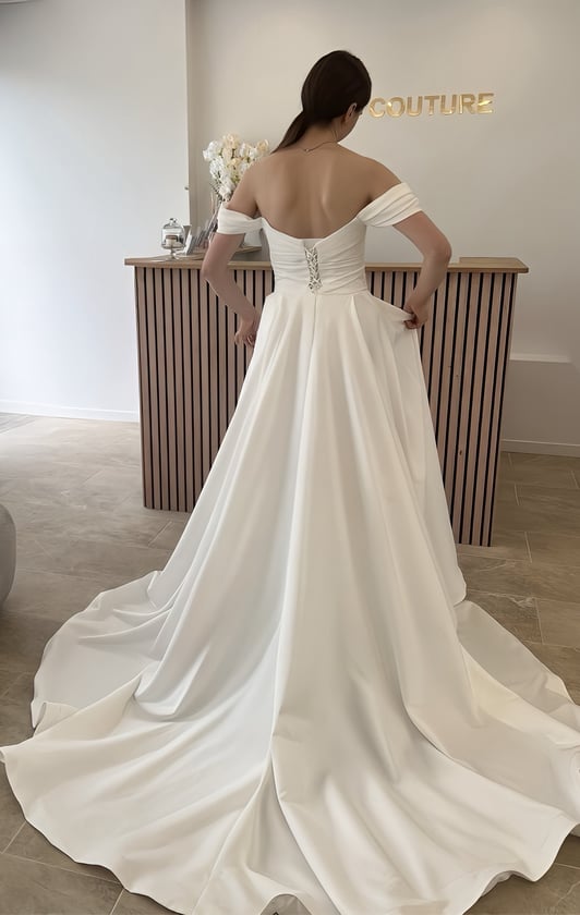ROBE DE MARIEE EN SATN BUSTIER 
