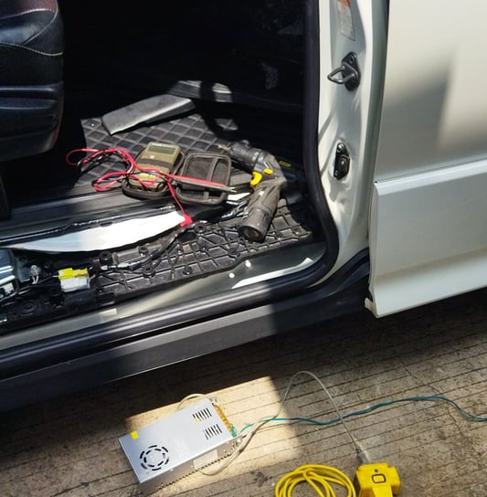 Service sliding door Toyota voxy 