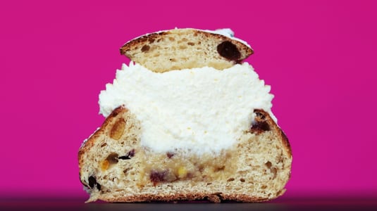 Hot cross semlor